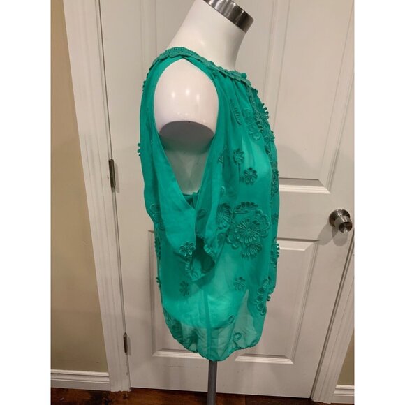 LeifNotes Green Sheer Cold Shoulder Blouse, W/Floral Embroidered Detail, Size 6 - Picture 2 of 5